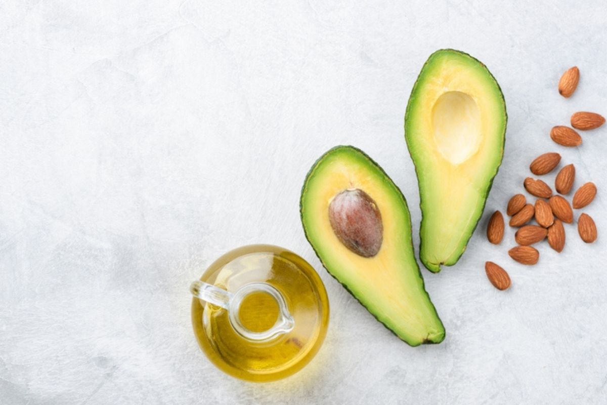 Avocado, almonds and olive oil